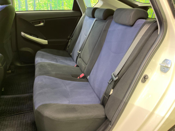 2013 Toyota Prius DAA-ZVW30 (UW-69f067c90f44c)[11]