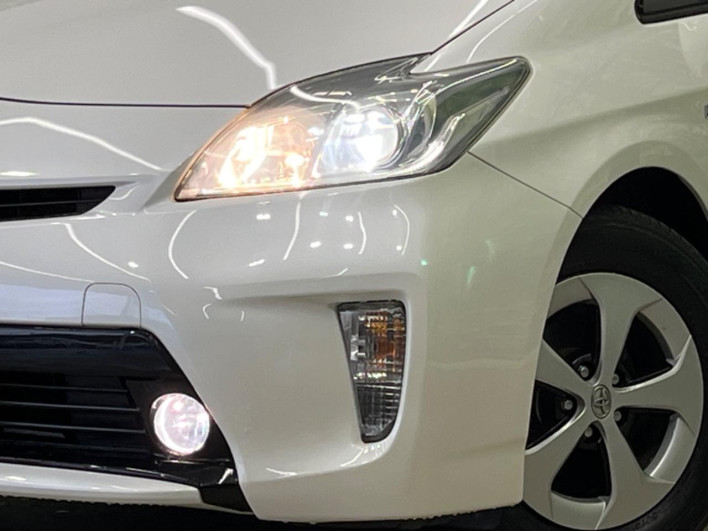 2013 Toyota Prius DAA-ZVW30 (UW-69f067c90f44c)[21]