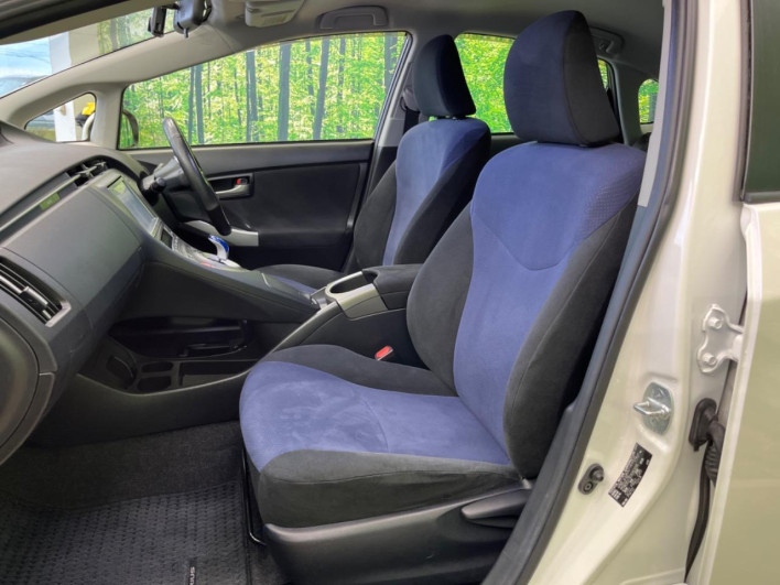 2013 Toyota Prius DAA-ZVW30 (UW-69f067c90f44c)[10]