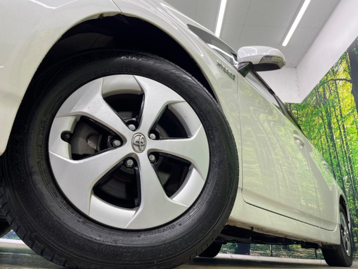 2013 Toyota Prius DAA-ZVW30 (UW-69f067c90f44c)[20]