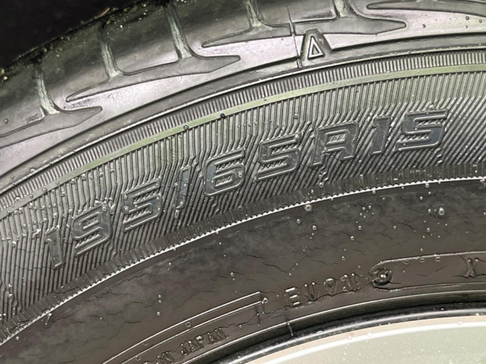 2013 Toyota Prius DAA-ZVW30 (UW-69f067c90f44c)[12]