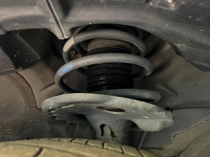 2018 Toyota Prius α DAA-ZVW40W (UW-69f067c95620a)[17]