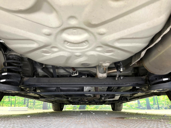 2018 Toyota Prius α DAA-ZVW40W (UW-69f067c95620a)[29]