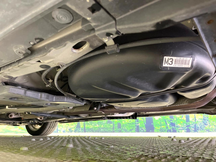 2018 Toyota Prius α DAA-ZVW40W (UW-69f067c95620a)[28]