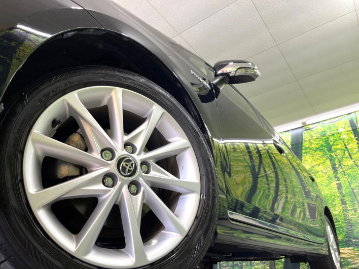 2018 Toyota Prius α DAA-ZVW40W (UW-69f067c95620a)[16]