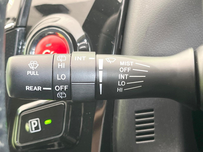 2015 Toyota Prius α DAA-ZVW41W (UW-69f067c9d6309)[22]