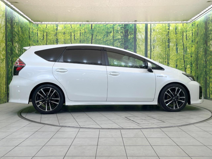 2015 Toyota Prius α DAA-ZVW41W (UW-69f067c9d6309)[11]