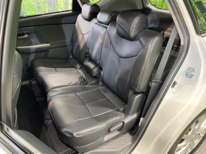 2012 Toyota Prius α DAA-ZVW41W (UW-69f067ca2d019)[14]