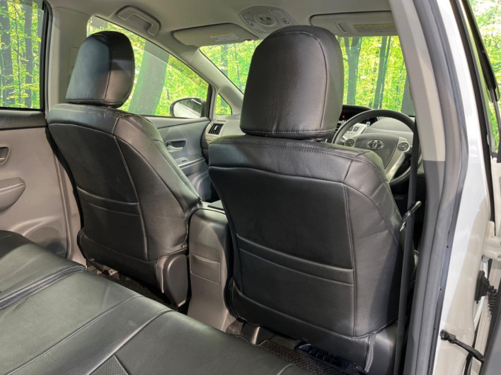 2012 Toyota Prius α DAA-ZVW41W (UW-69f067ca2d019)[26]