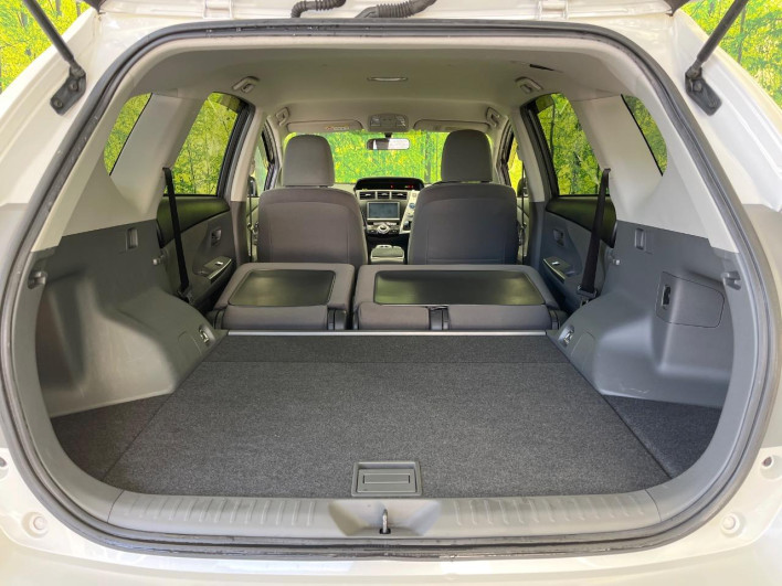 2013 Toyota Prius α DAA-ZVW41W (UW-69f067ca9cd6a)[23]