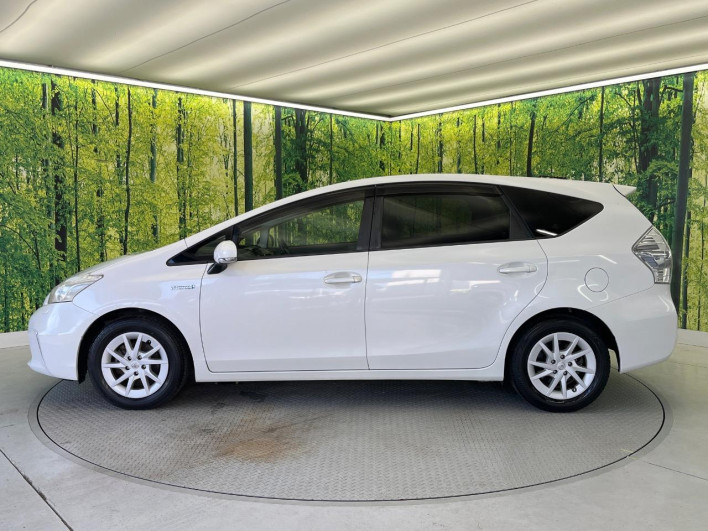 2013 Toyota Prius α DAA-ZVW41W (UW-69f067ca9cd6a)[10]