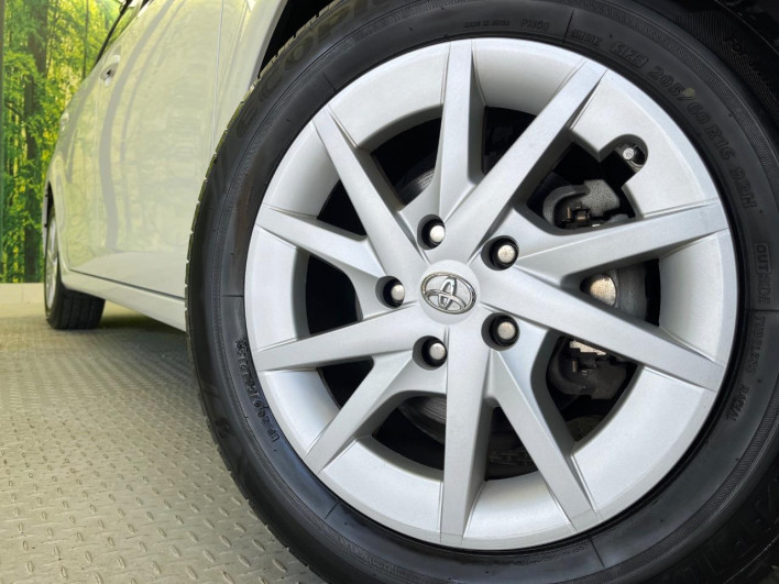 2013 Toyota Prius α DAA-ZVW41W (UW-69f067ca9cd6a)[18]