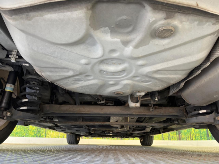 2013 Toyota Prius α DAA-ZVW41W (UW-69f067ca9cd6a)[28]