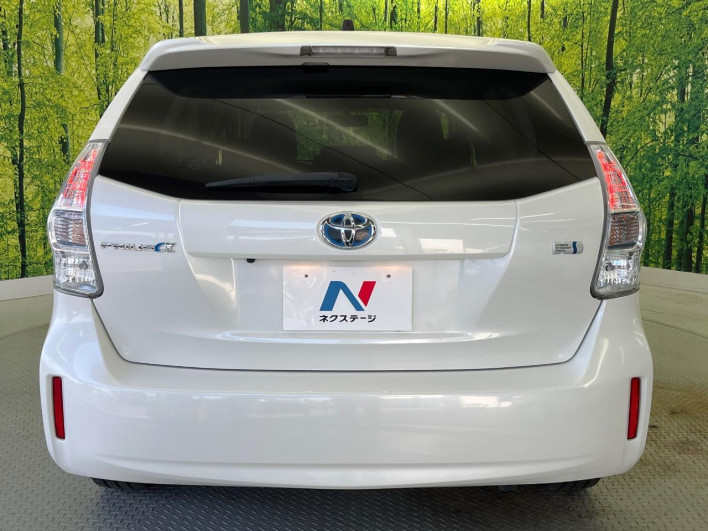 2013 Toyota Prius α DAA-ZVW41W (UW-69f067ca9cd6a)[21]