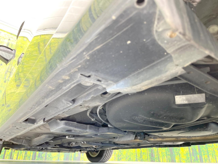 2015 Toyota Prius α DAA-ZVW41W (UW-69f067cb839f4)[22]