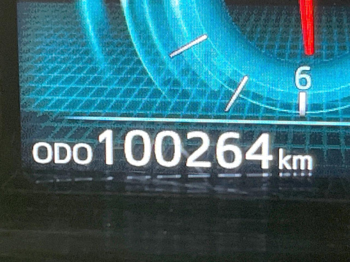 2015 Toyota Prius α DAA-ZVW41W (UW-69f067cb839f4)[2]