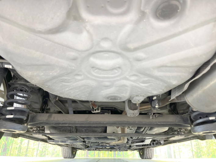 2015 Toyota Prius α DAA-ZVW41W (UW-69f067cb839f4)[20]