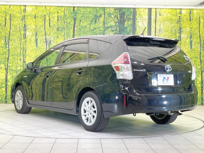 2015 Toyota Prius α DAA-ZVW41W (UW-69f067cb839f4)[11]