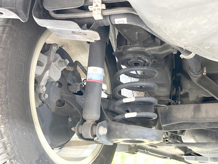 2015 Toyota Prius α DAA-ZVW41W (UW-69f067cb839f4)[21]