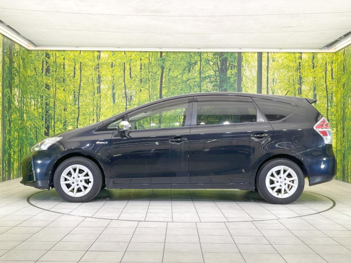 2015 Toyota Prius α DAA-ZVW41W (UW-69f067cb839f4)[12]