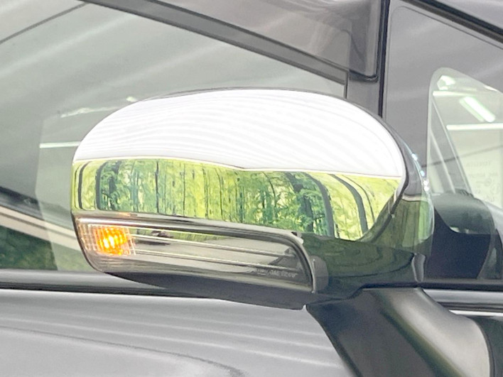 2015 Toyota Prius α DAA-ZVW41W (UW-69f067cb839f4)[14]