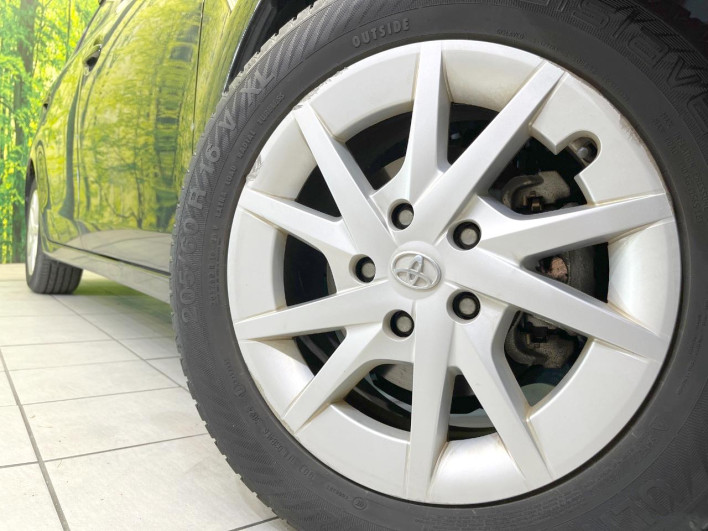 2015 Toyota Prius α DAA-ZVW41W (UW-69f067cb839f4)[15]