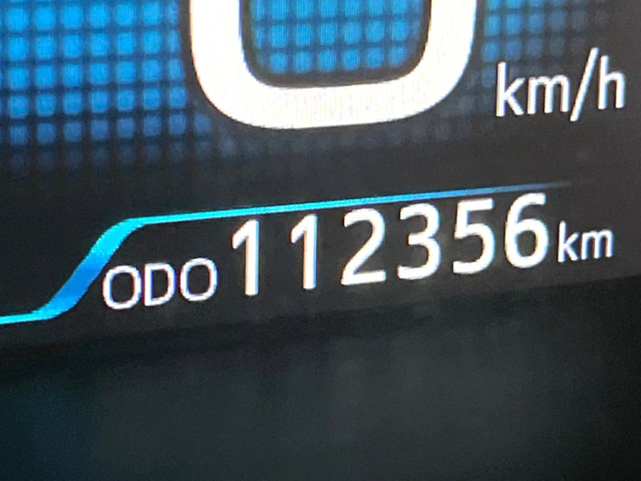 2016 Toyota Prius DAA-ZVW50 (UW-69f067cbb4804)[2]