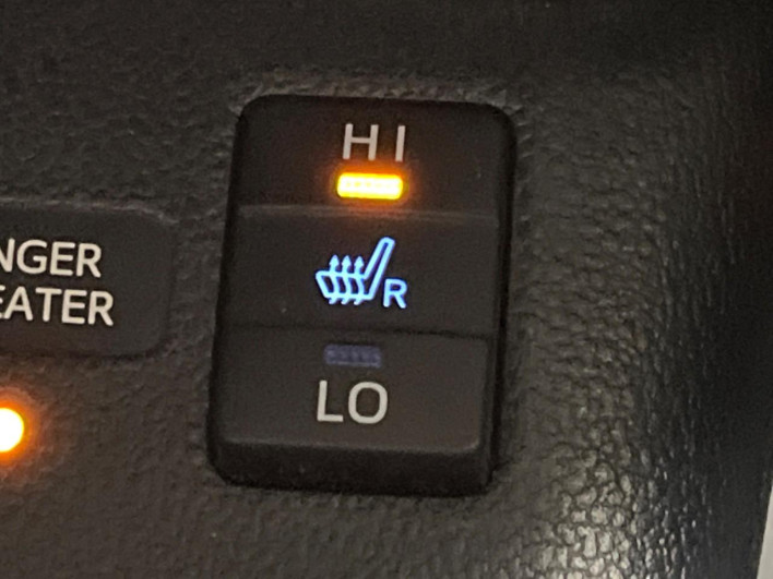 2016 Toyota Prius DAA-ZVW50 (UW-69f067cbb4804)[29]