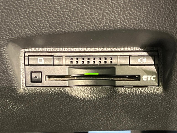 2016 Toyota Prius DAA-ZVW50 (UW-69f067cc2cd06)[13]