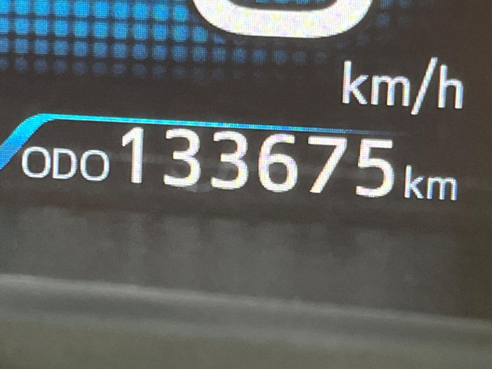 2016 Toyota Prius DAA-ZVW50 (UW-69f067cc2cd06)[2]