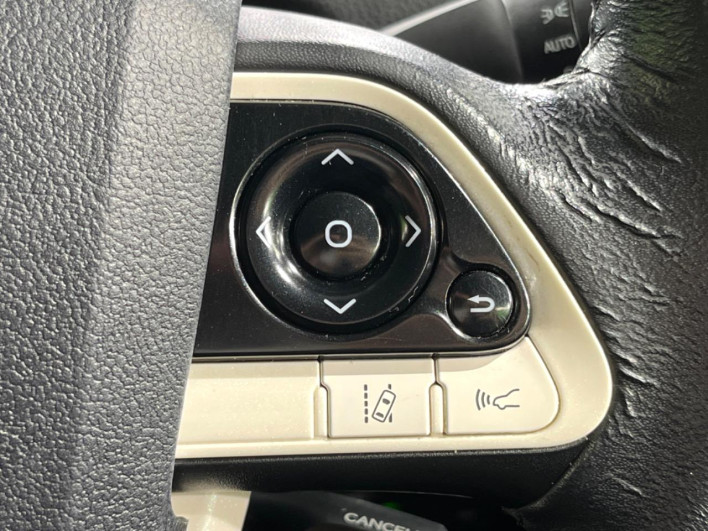 2016 Toyota Prius DAA-ZVW50 (UW-69f067cc2cd06)[16]