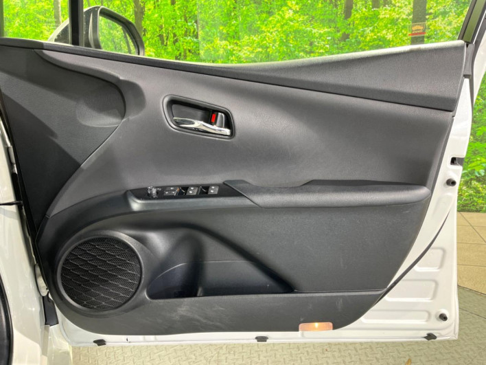 2016 Toyota Prius DAA-ZVW50 (UW-69f067cc2cd06)[29]