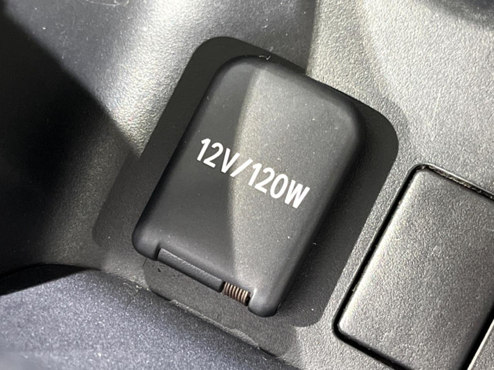 2016 Toyota Prius DAA-ZVW50 (UW-69f067cc2cd06)[15]