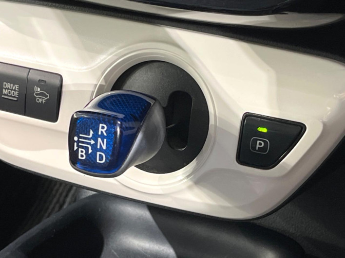 2016 Toyota Prius DAA-ZVW50 (UW-69f067cc2cd06)[22]