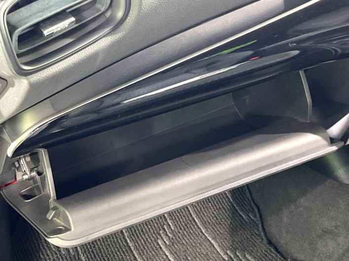 2016 Toyota Prius DAA-ZVW50 (UW-69f067cc2cd06)[4]