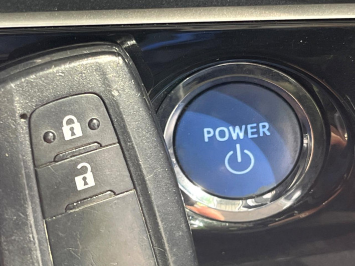 2016 Toyota Prius DAA-ZVW50 (UW-69f067cc2cd06)[11]