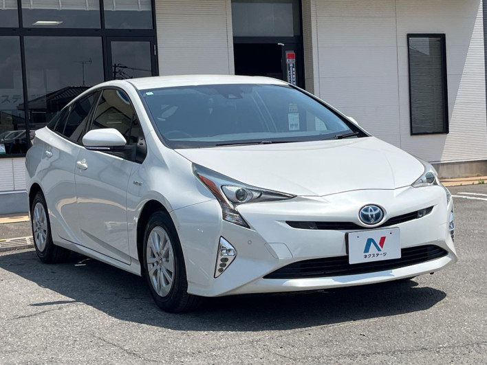 2017 Toyota Prius DAA-ZVW50 (UW-69f067ccd5d32)[6]