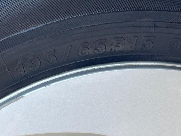 2017 Toyota Prius DAA-ZVW50 (UW-69f067ccd5d32)[14]