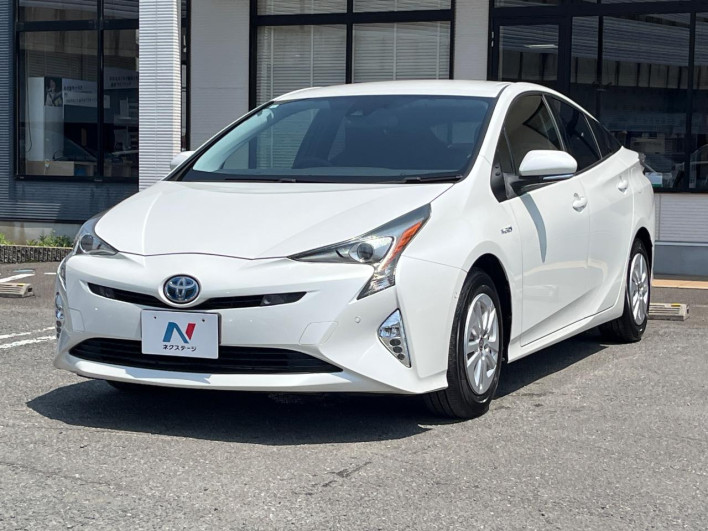 2017 Toyota Prius DAA-ZVW50 (UW-69f067ccd5d32)[4]