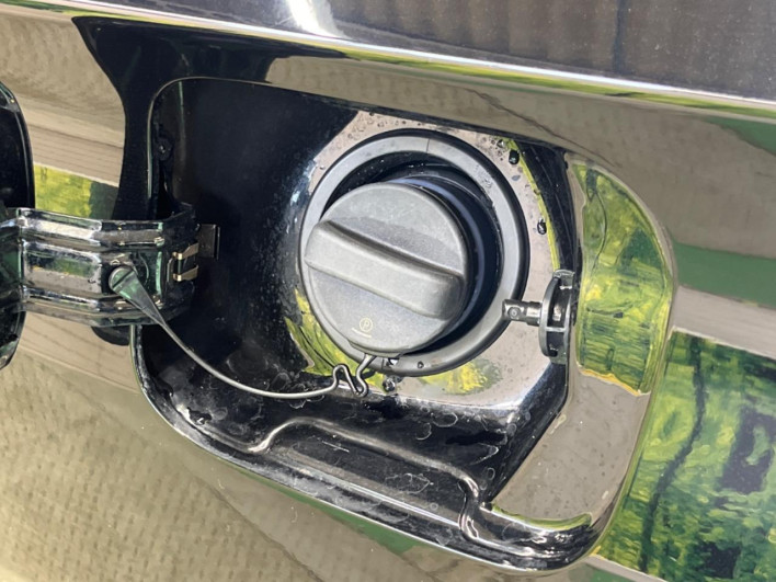 2018 Toyota Prius DAA-ZVW50 (UW-69f067cd7ebcf)[22]