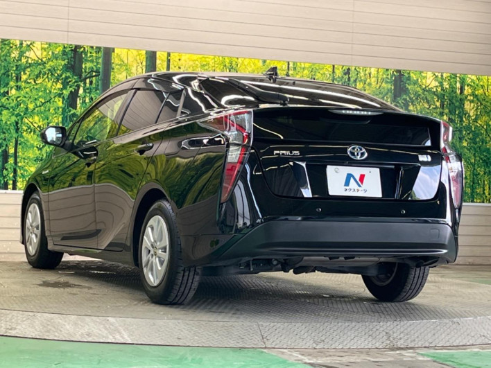 2018 Toyota Prius DAA-ZVW50 (UW-69f067cd7ebcf)[8]