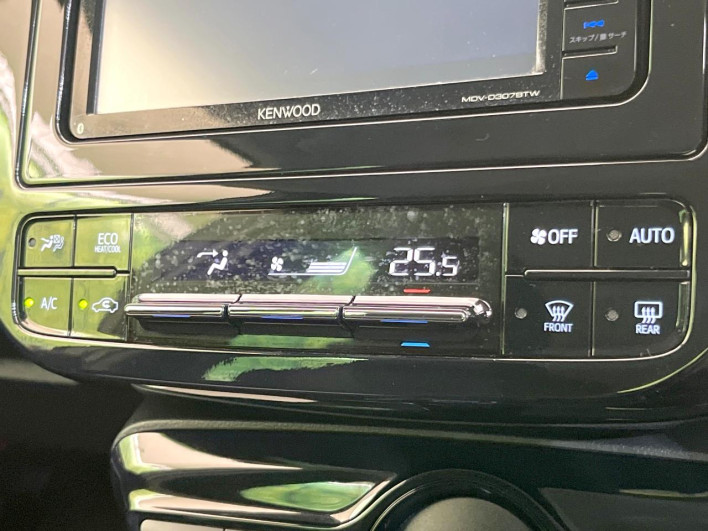 2020 Toyota Prius 6AA-ZVW51 (UW-69f067cdead00)[29]