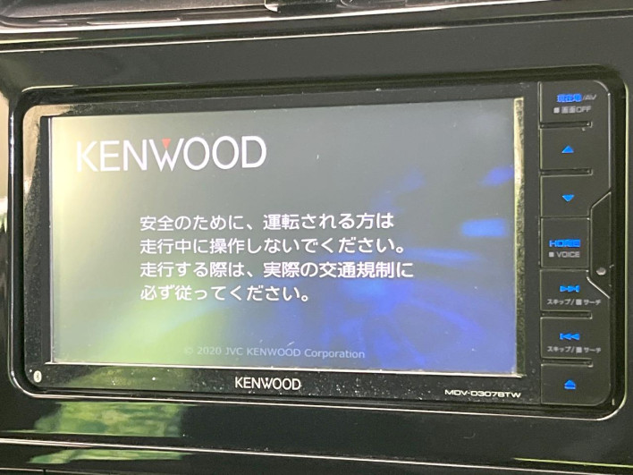 2020 Toyota Prius 6AA-ZVW51 (UW-69f067cdead00)[28]