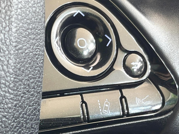 2020 Toyota Prius 6AA-ZVW51 (UW-69f067cdead00)[20]