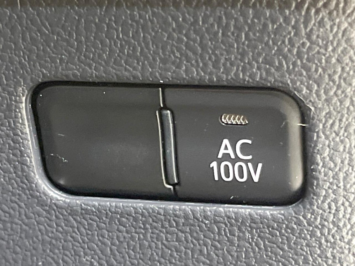 2020 Toyota Prius 6AA-ZVW51 (UW-69f067cdead00)[16]