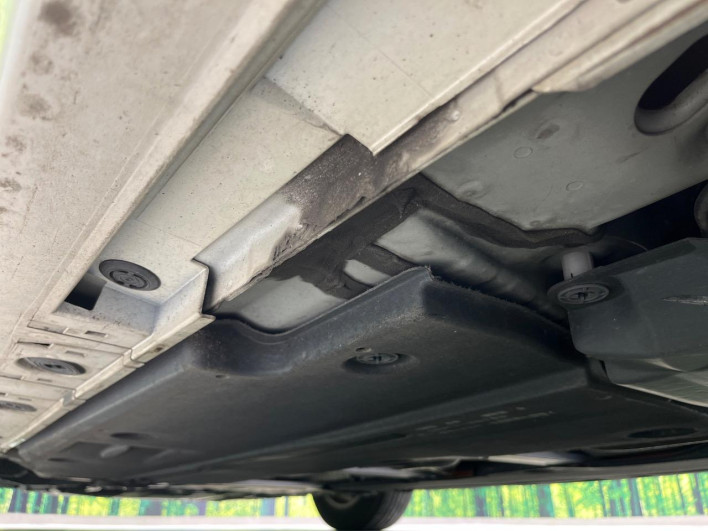 2020 Toyota Prius PHV DLA-ZVW52 (UW-69f067ce41e89)[25]