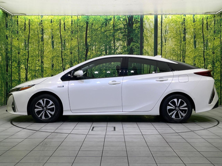 2020 Toyota Prius PHV DLA-ZVW52 (UW-69f067ce41e89)[6]