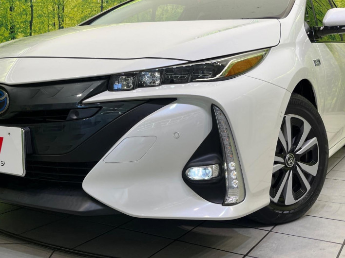 2020 Toyota Prius PHV DLA-ZVW52 (UW-69f067ce41e89)[18]