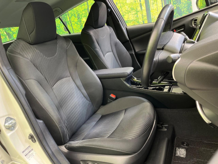 2020 Toyota Prius PHV DLA-ZVW52 (UW-69f067ce41e89)[19]