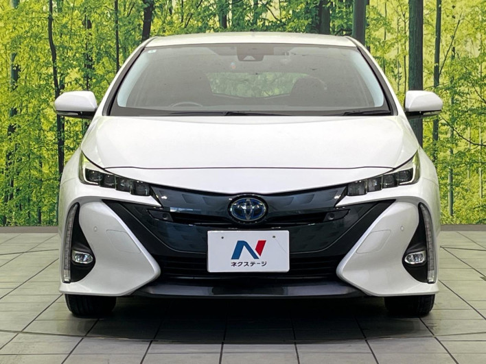 2020 Toyota Prius PHV DLA-ZVW52 (UW-69f067ce41e89)[4]